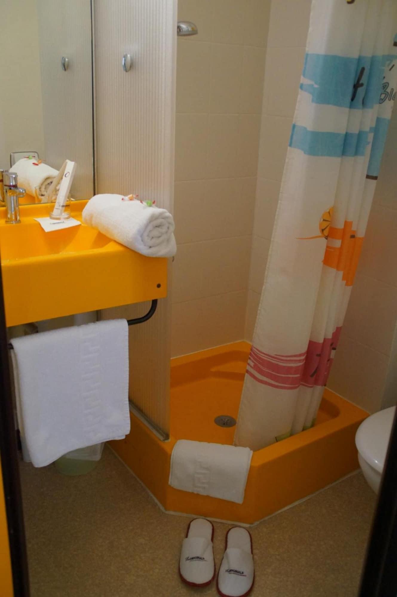 The Originals Access Bourges Nord Hotel Saint-Doulchard Екстериор снимка